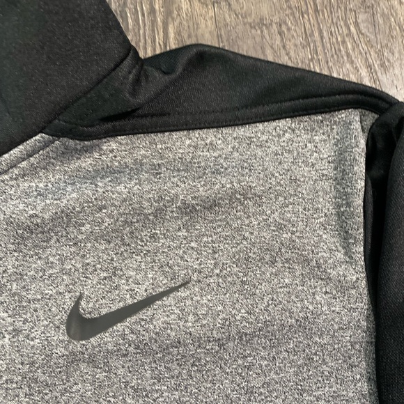 NIKE DRI-Fit 1/4 Zip Mens Pull-Over - Picture 3 of 4